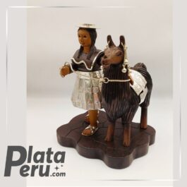 NIÑA CON LLAMA