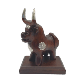 Toro Pucará con plata