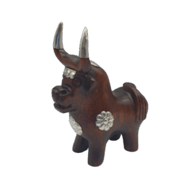 Toro Pucará con plata